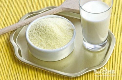 國產(chǎn)奶粉造假曝光：假冒奶粉近1000噸，金額高達(dá)兩億多元！ 